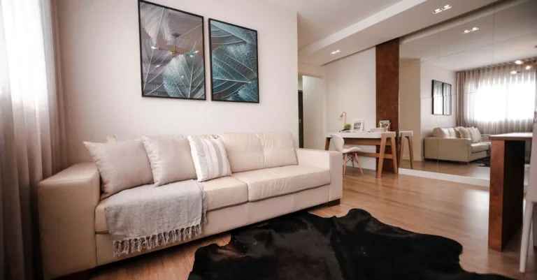 découvrez des idées élégantes pour décorer votre salon beige, alliant douceur et modernité pour un intérieur chaleureux et accueillant.