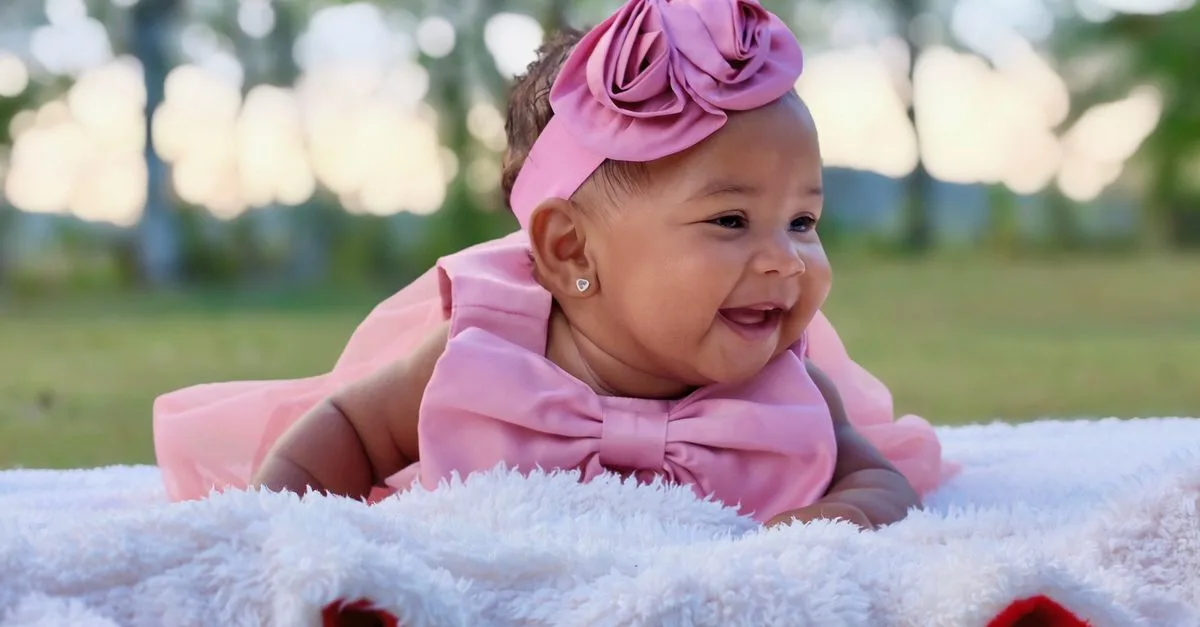 découvrez tout ce qu'il faut savoir sur les bébés : conseils, soins, alimentation et développement pour accompagner votre enfant dès ses premiers jours.