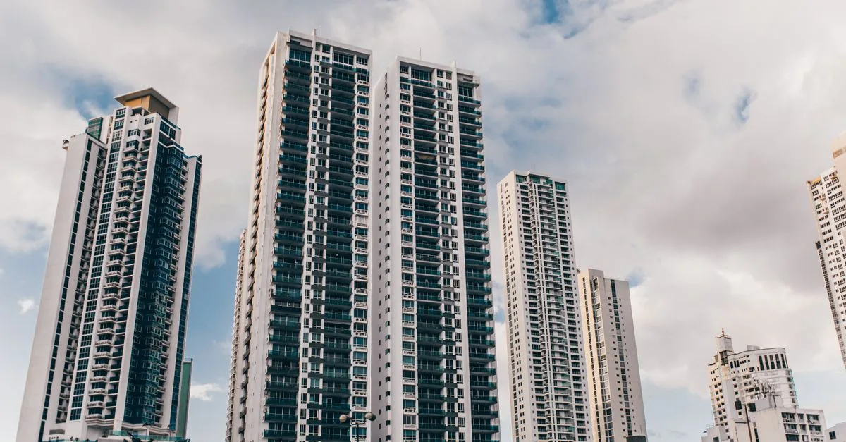 découvrez nos services immobiliers professionnels pour acheter, vendre ou louer votre bien en toute confiance et simplicité.
