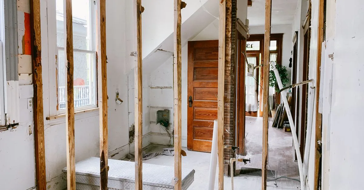 obtenez une estimation précise pour votre projet de rénovation. découvrez nos services fiables et adaptés à vos besoins pour un chantier réussi.