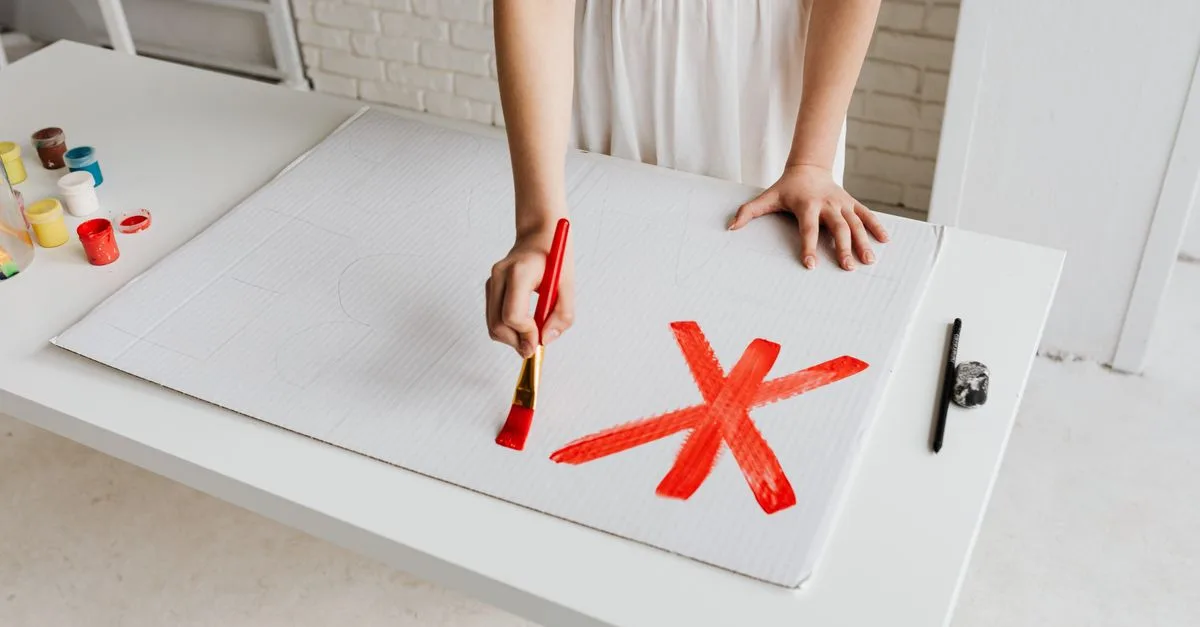 découvrez comment peindre un meuble ikea kallax : choix de la peinture, préparation des surfaces et conseils pour un résultat durable et soigné.